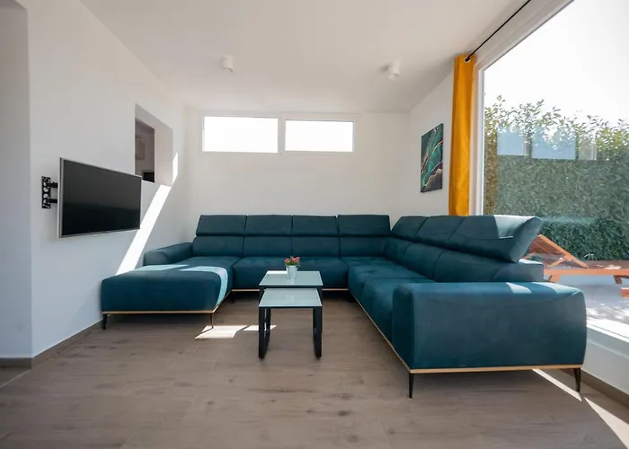 וילה Vinky פולה