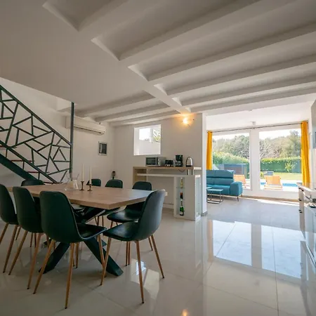 Villa Vinky *