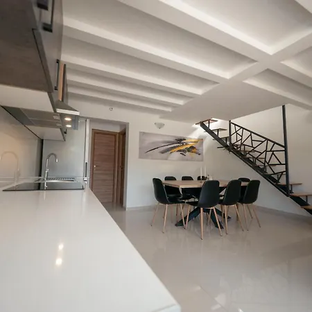 Villa Vinky