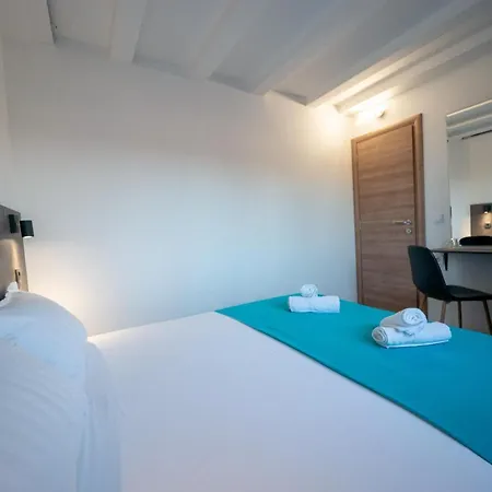 Vinky * Pula